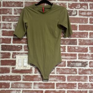 Spanx Ribbed Short Sleeve Bodysuit Olive Green Size Small | Minimalist Basics